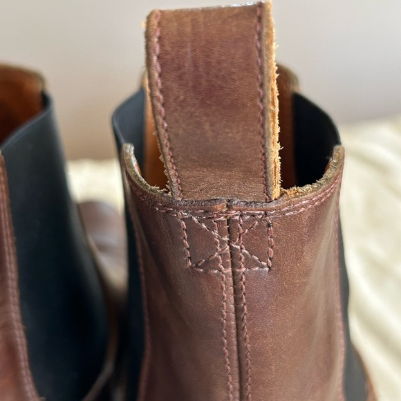 Size 9.5 John Fluevog leather ankle boots - Picture 7 of 15